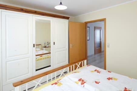 Komfortferienwohnung Zentrum ルートヴィヒスブルク エクステリア 写真